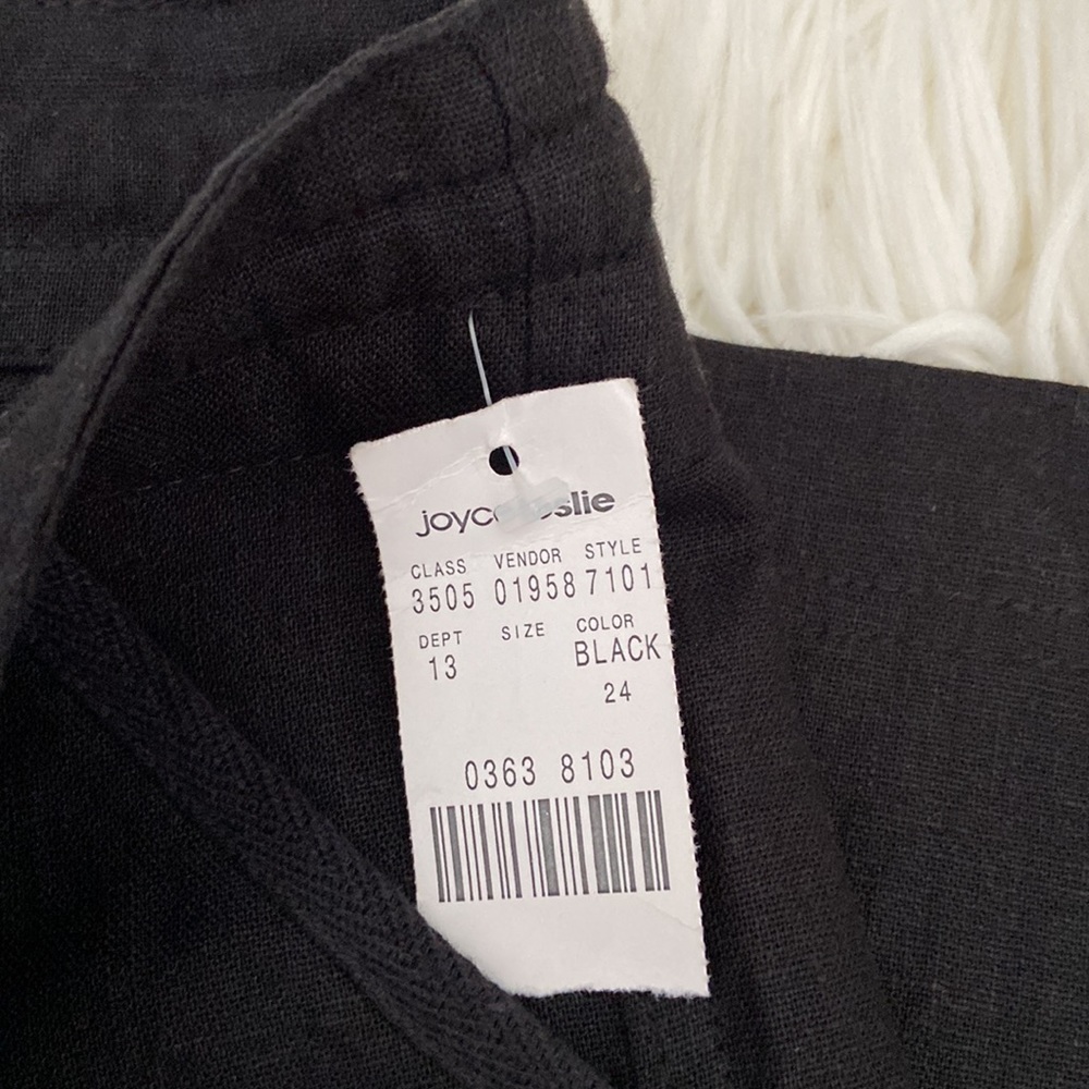 Women Linen Pants brand new with tag wide 32” and inseam 32” great for summer - Picture 7 of 7